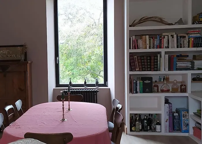 Maison De Famille 8 Personnes, Grandes Pieces De Vie, Cheminee Et Piscine